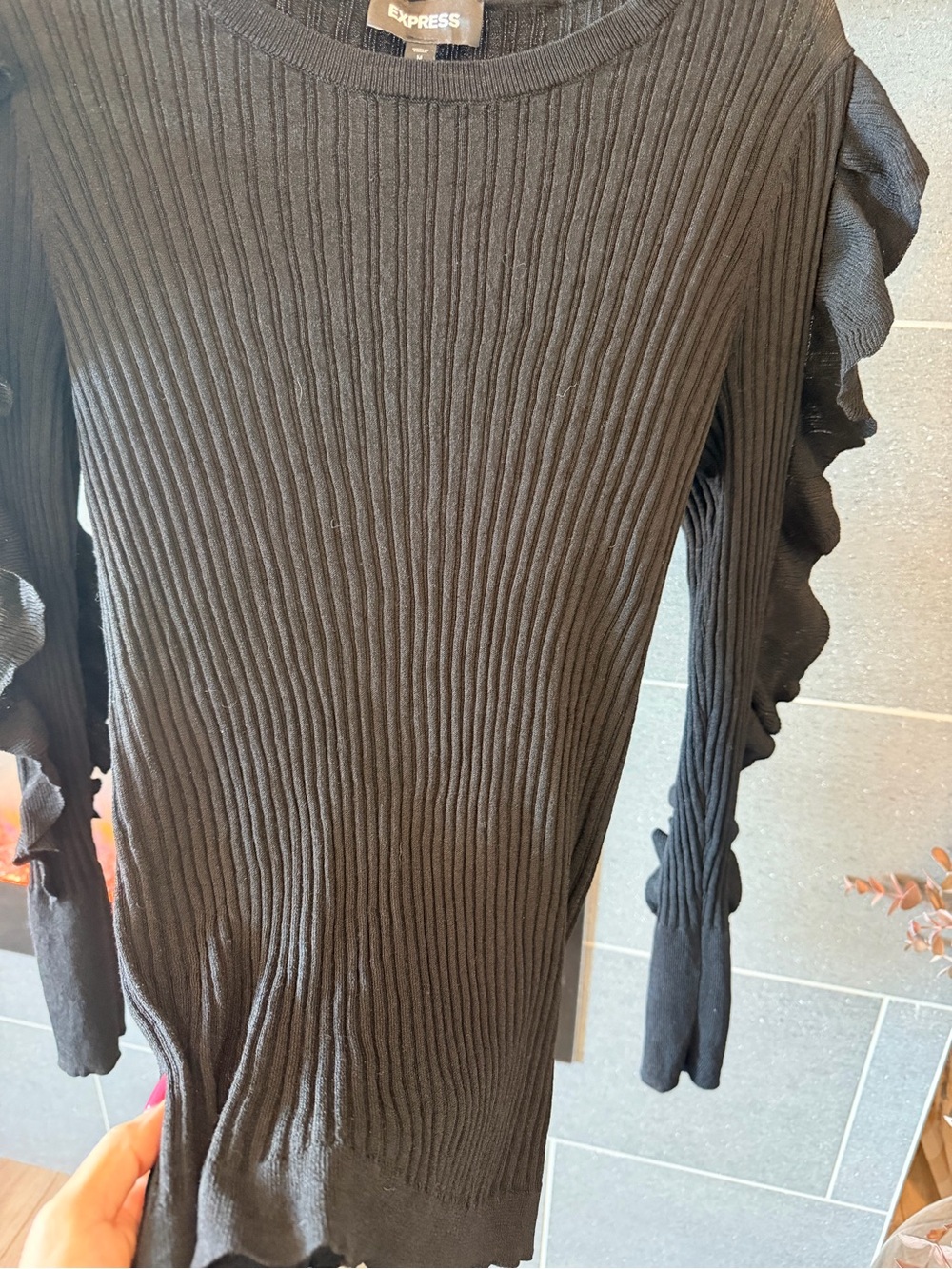 Express Black Ruffled Sleeve Ribbed Top - Picture 5 of 7